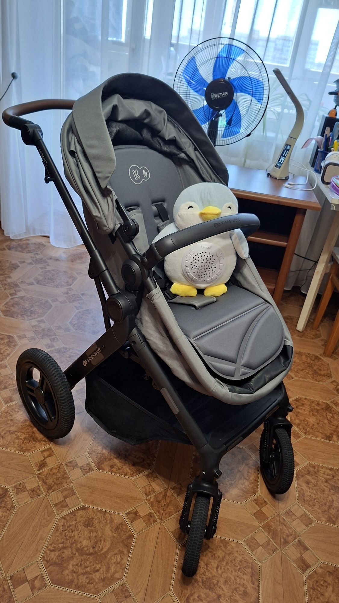 Коляска Kinderkraft Moov 2 Air 3 в 1