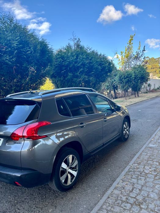 PEUGEOT 2008 puretch
