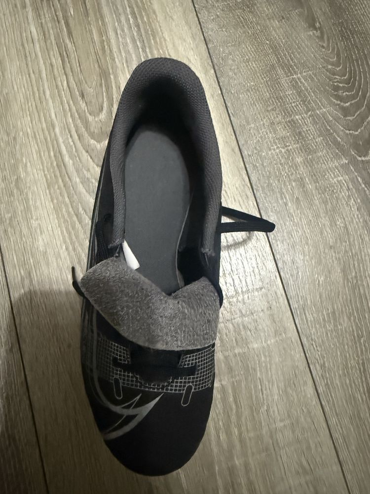 Chuteiras nike mercurial n36