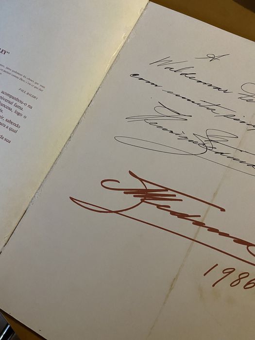 Álbum RARO e autografado de Medina, Henrique