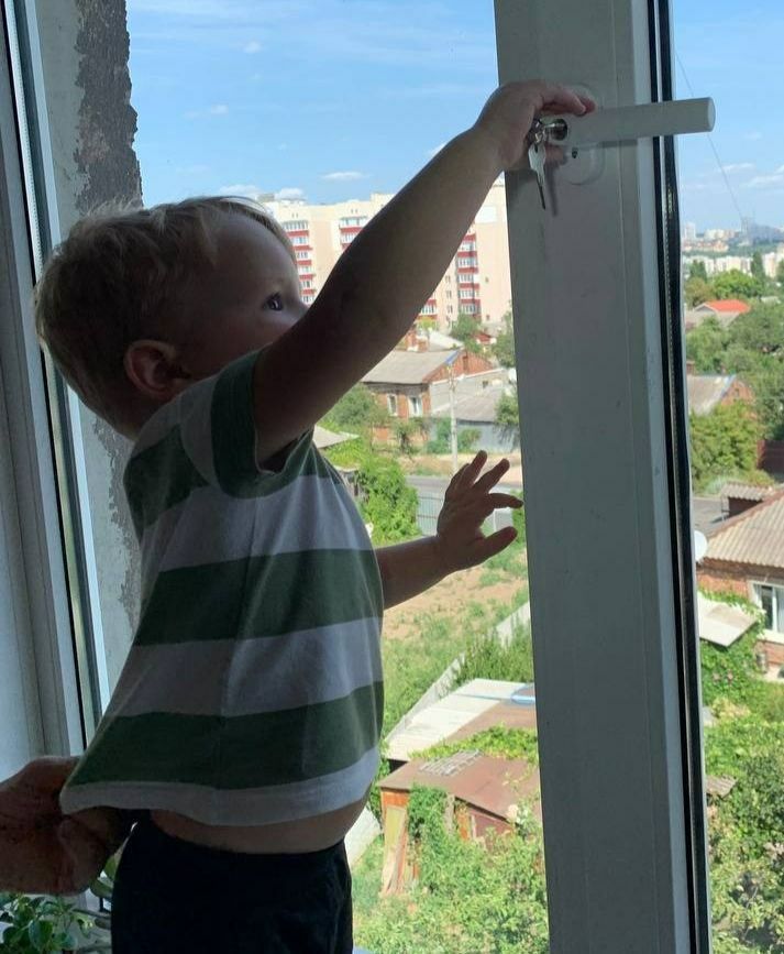 Безпечні ручки з замочком  — для вас, ваших рідних і захисту оселі