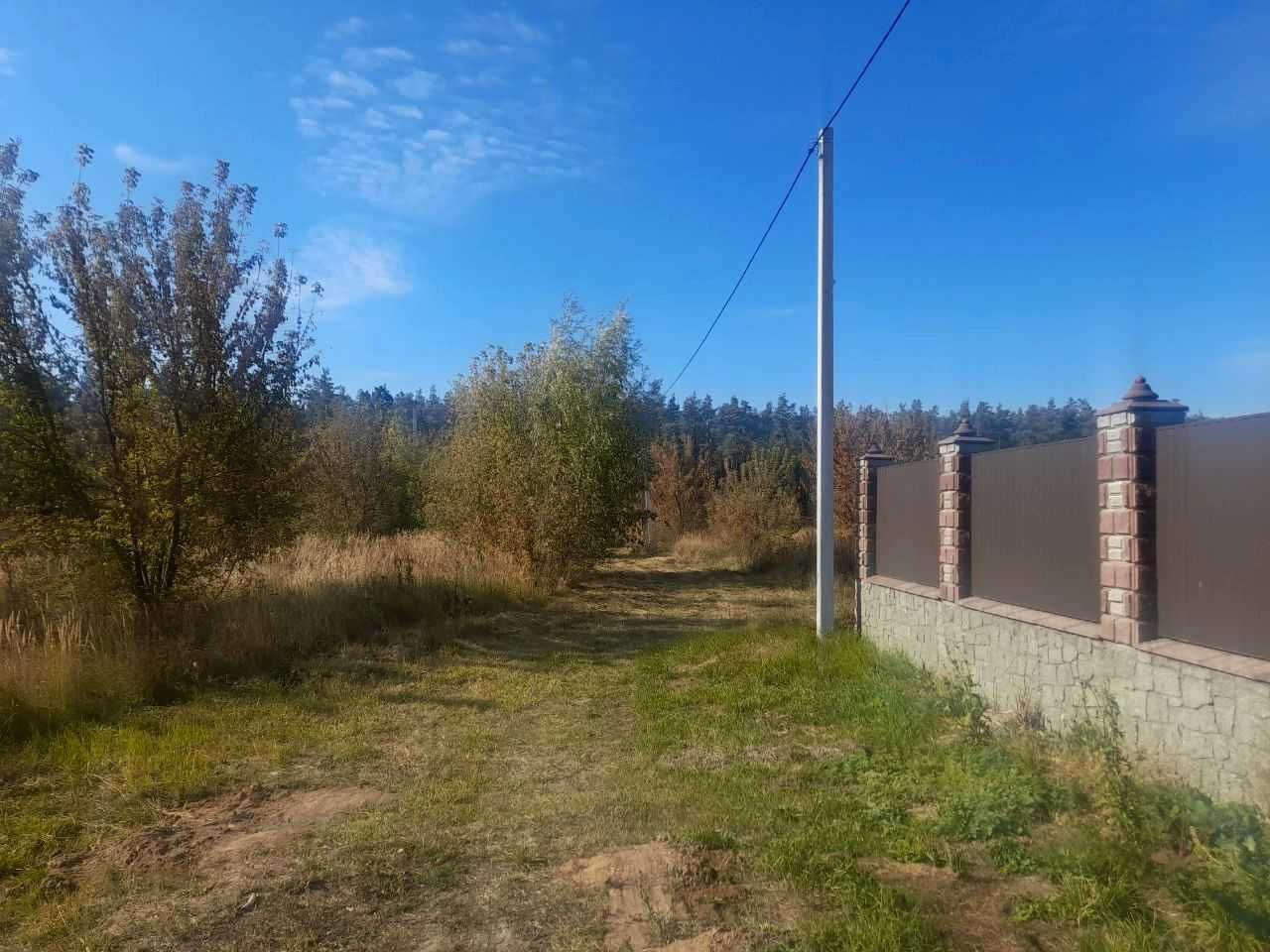 Ідеальне місце для вашого будинку. Ділянка з виходом в ліс.