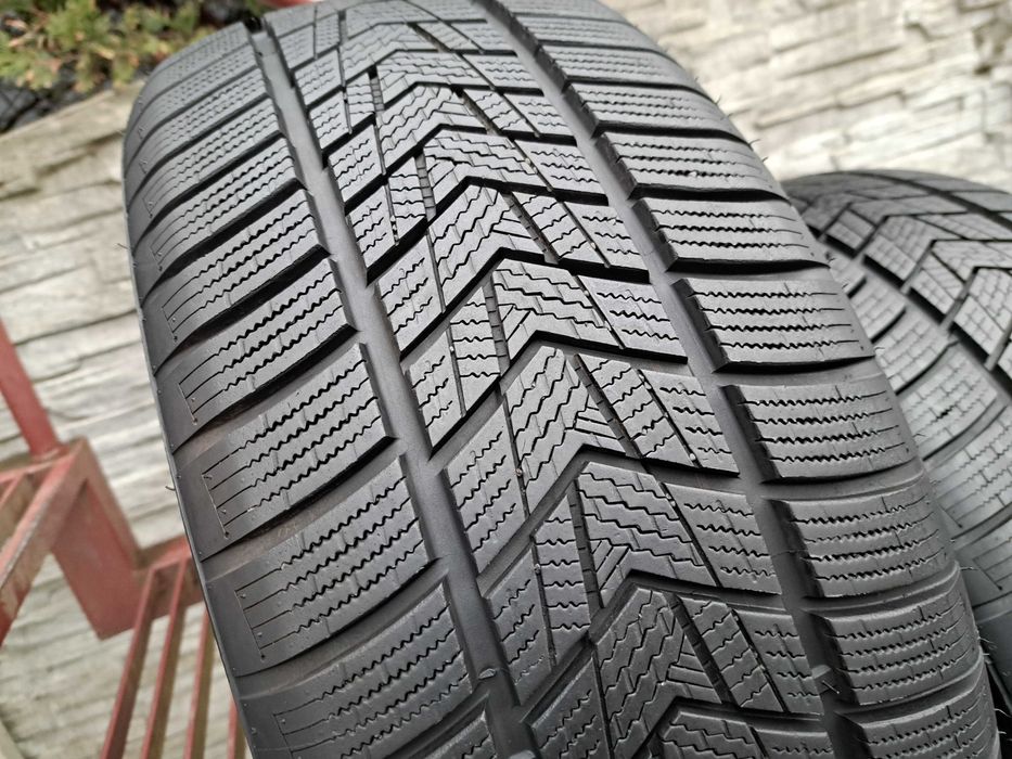 Opony zimowe 225/50 R18 Tracmax Montaż i wyważanie gratis!