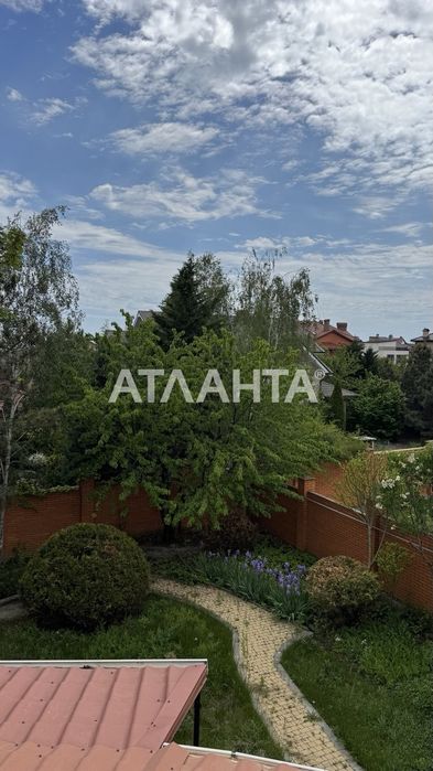 Дом у моря в охраняемом жилом массиве Совиньон