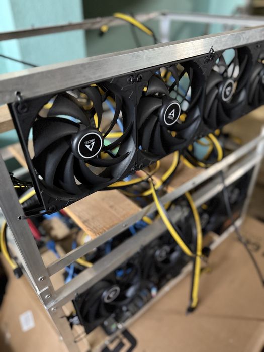 Rig de Mineração Completa (sem placas gráficas) – Capacidade 11 GPU