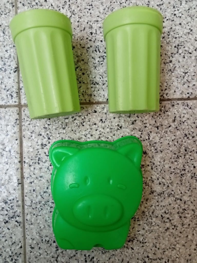 Brinquedos de praia variados