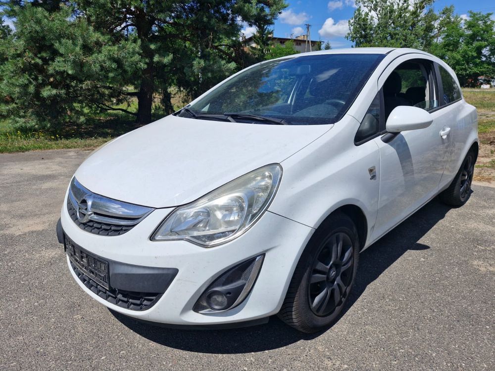 Opel Corsa D lift 1.2 benzyna alufelgi klima