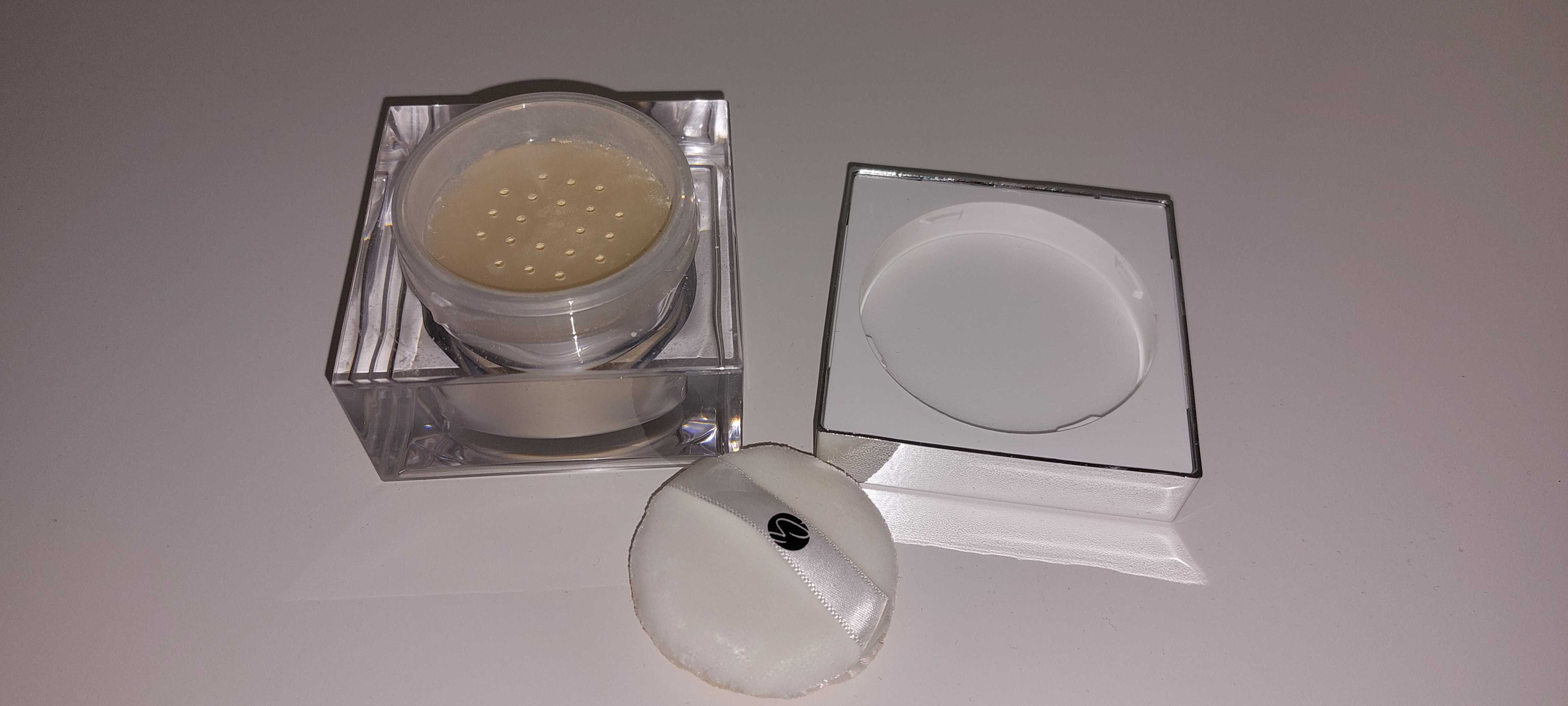 BLUR FIX Puder do twarzy ELEVER Cosmetics