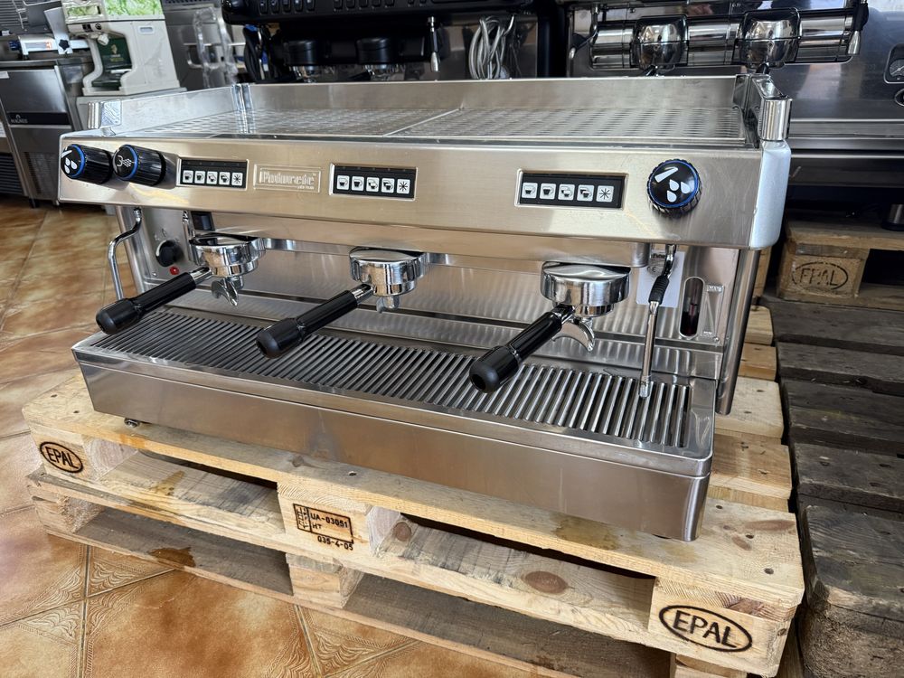 Maquina de cafe futurete Muito Nova