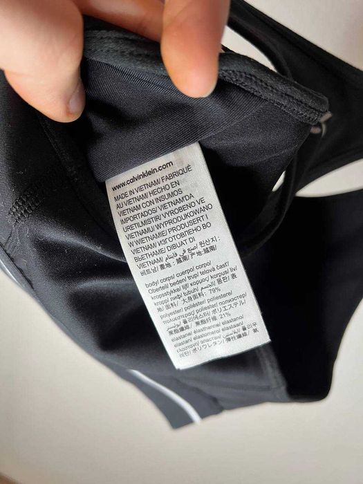 Спортивный топ calvin klein чёрный