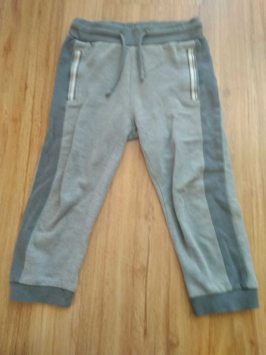 Spodenki dresowe rozm. 92