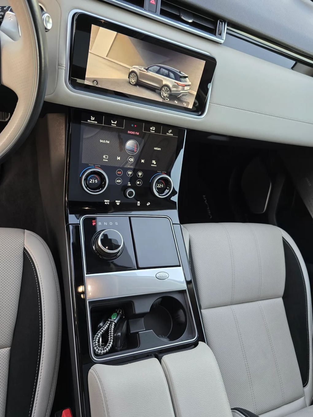 Land Rover Range Rover Velar Land Rover Range Rover Velar R-Dynamic SE Pierwszy właściciel SALON PL