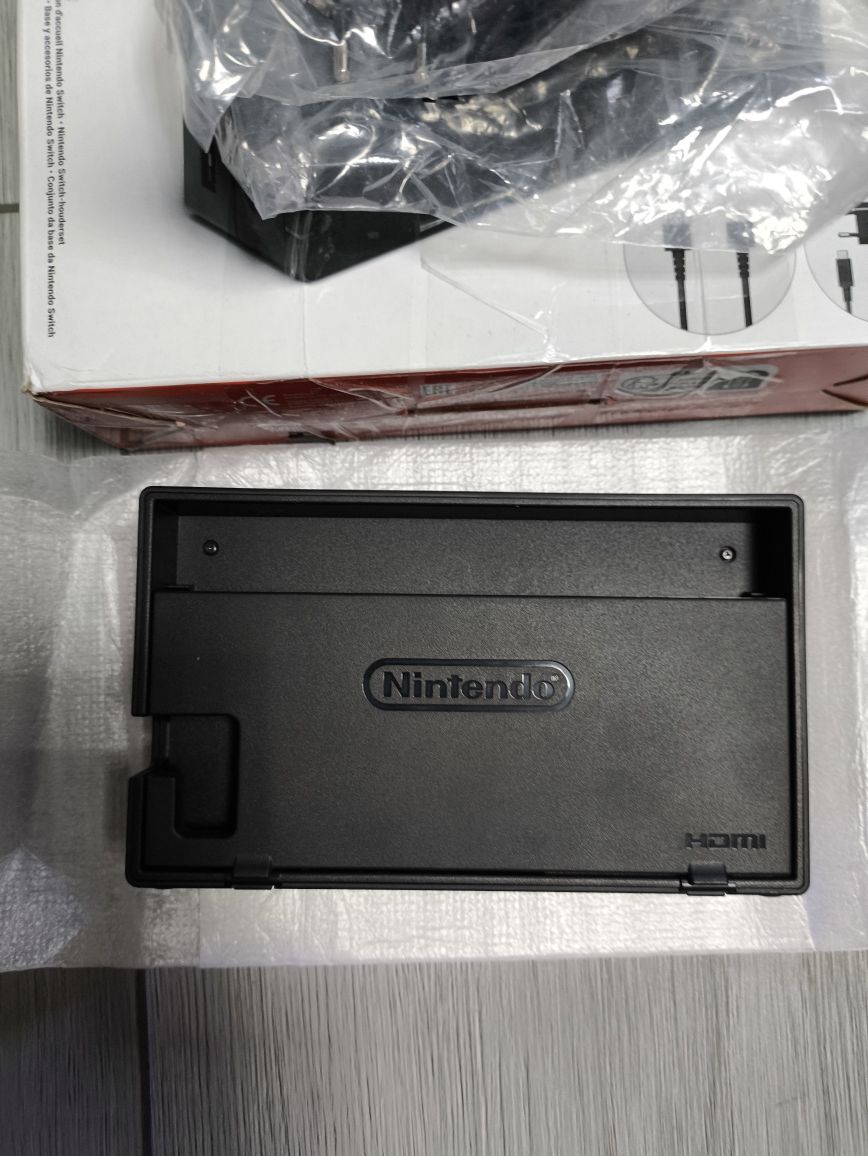 Stacja ładująca NINTENDO Dock Set do Nintendo Switch