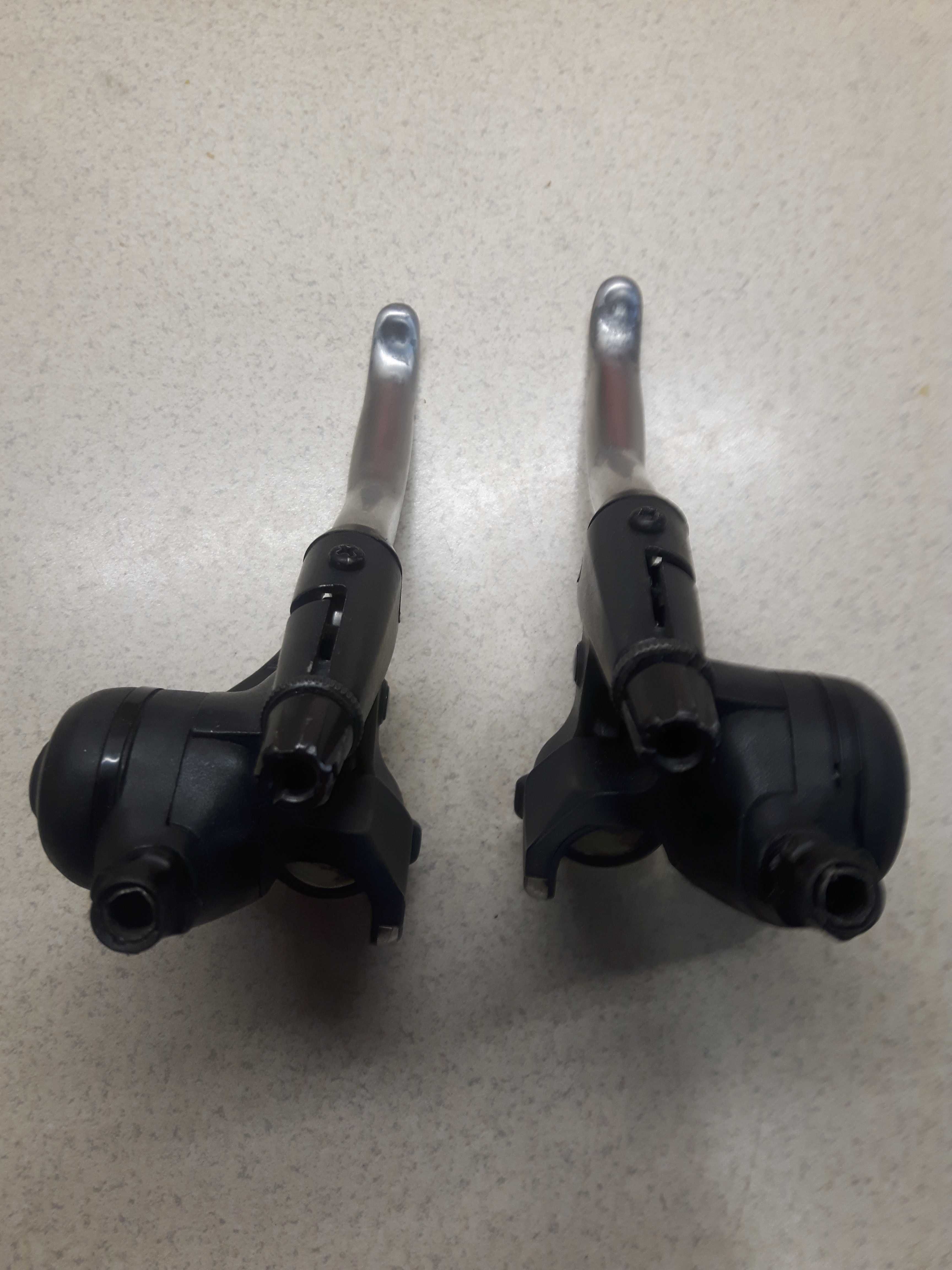 Klamkomanetki XT ST-M737, 3x8, stan bdb,tarcza,V-brake.