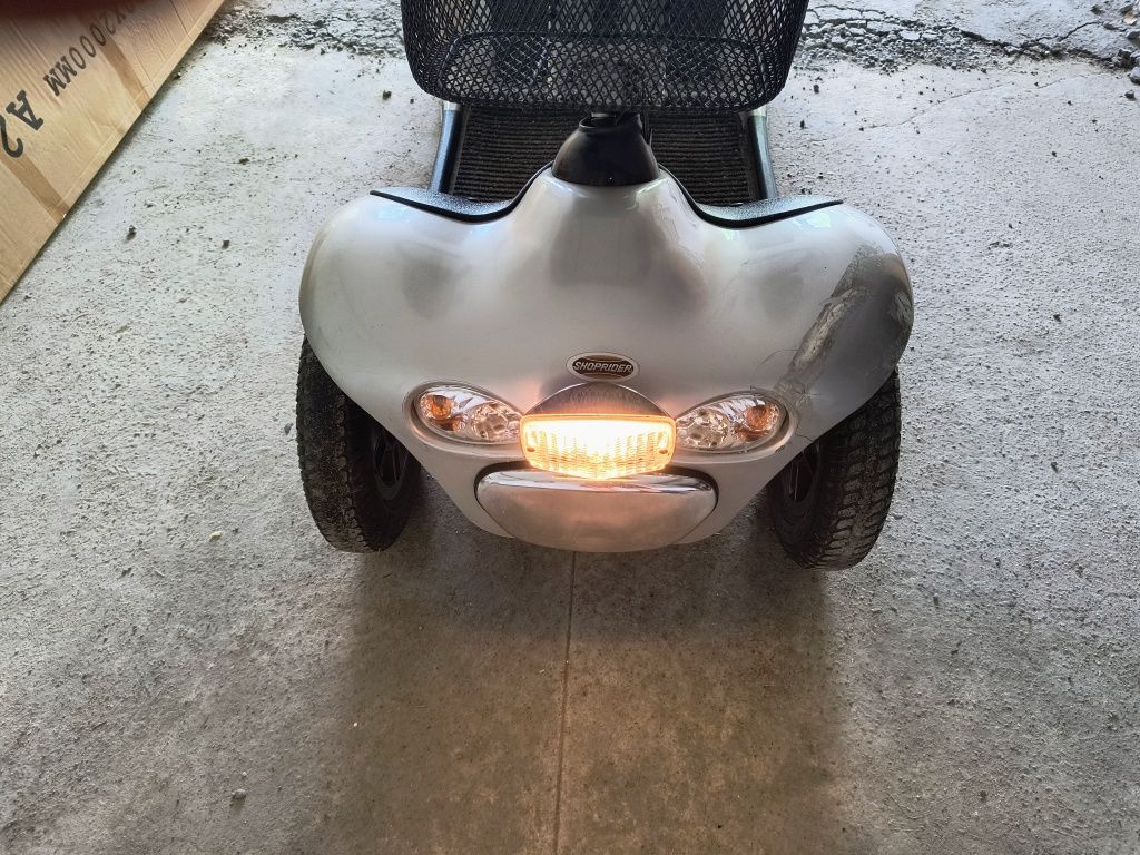 Wózek inwalidzki elektryczny Shoprider