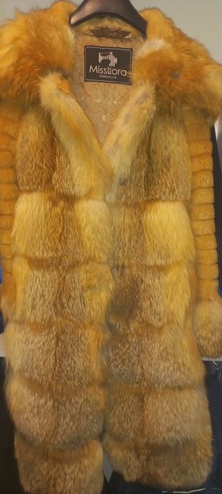 Продам шубу из меха лисы miss lora