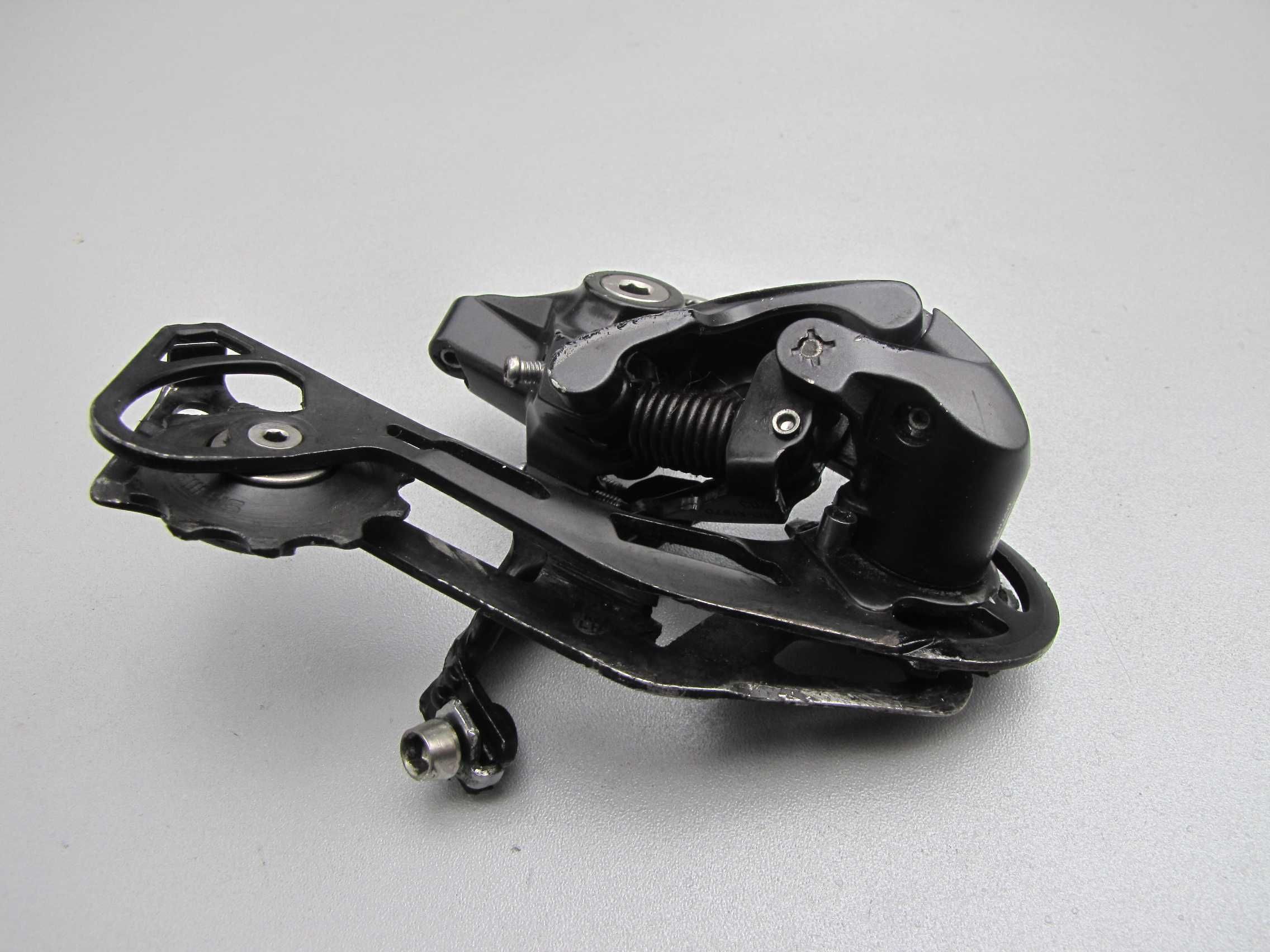 Dobra tylna przerzutka SHIMANO SLX M670 x10