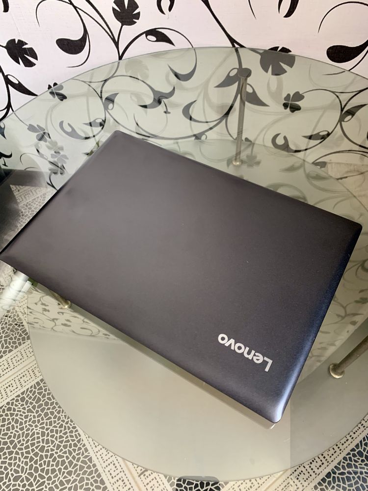 Ноутбук Lenovo i5-8250U / 8GB / SSD / MX150 - для ігор і навчання