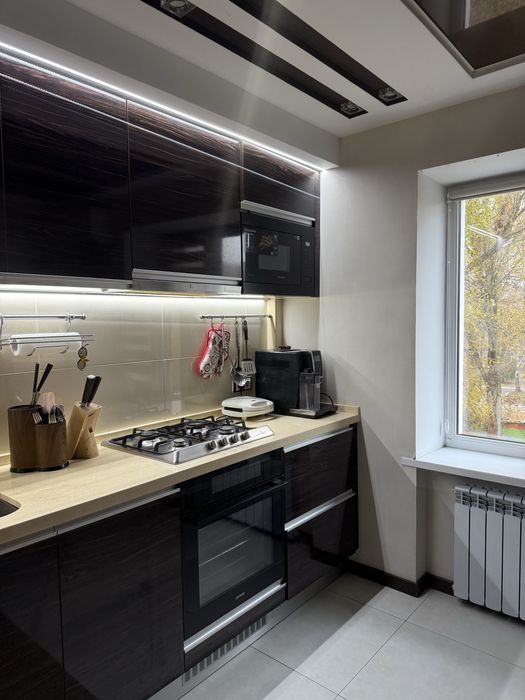 Продам 4-х комнатную квартиру с мебелью и техникой