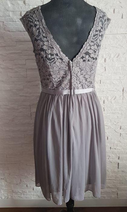 David's Bridal szara sukienka wizytowa