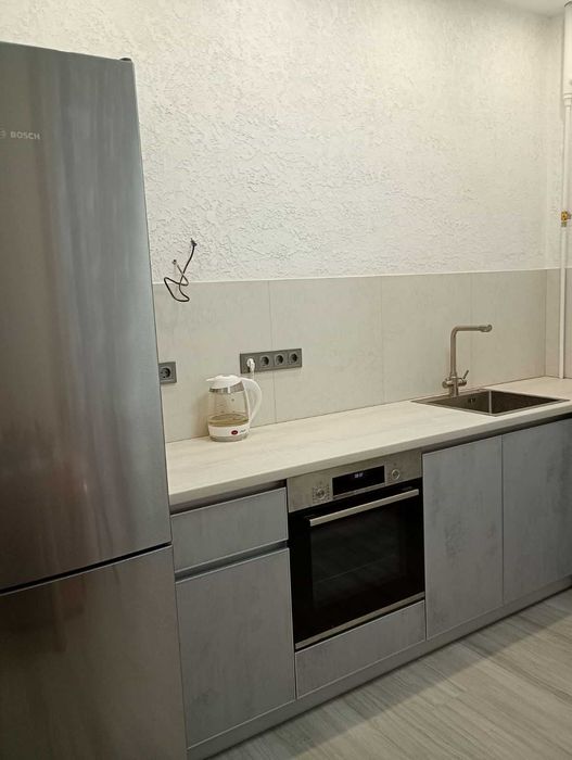+Продам 2 ком. квартиру ул.Поточная 45000 дол.