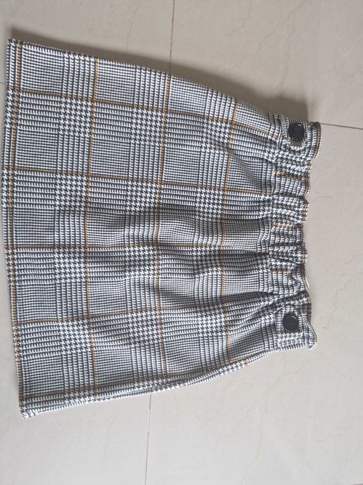 Spodniczka damska mini na gumce M