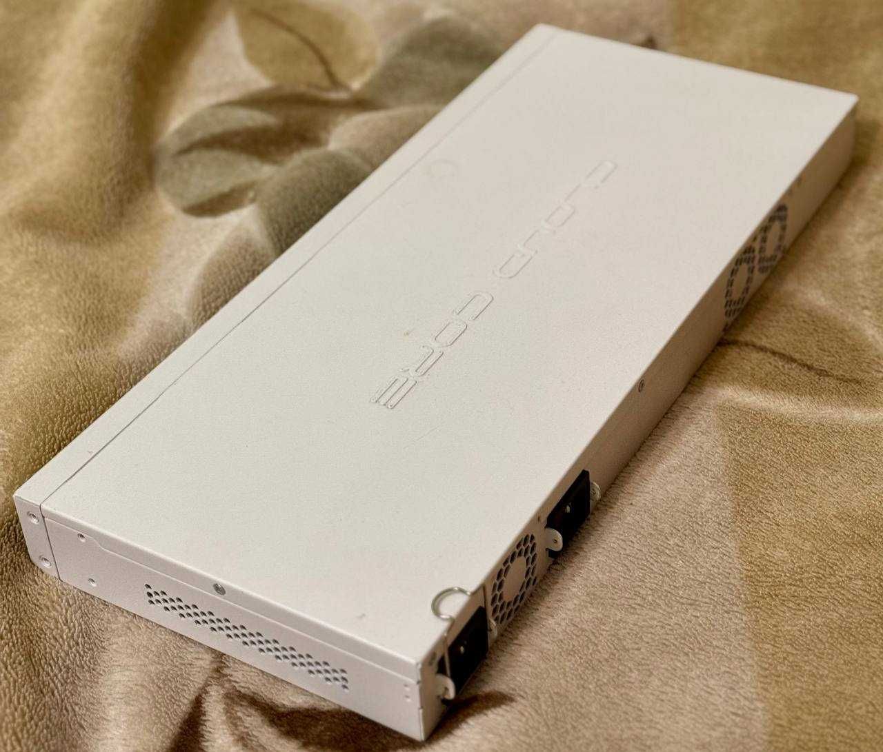 Mikrotik ccr1036-12g-4s