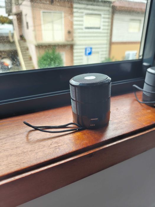 Coluna de Som Bluetooth Portátil (Preta)