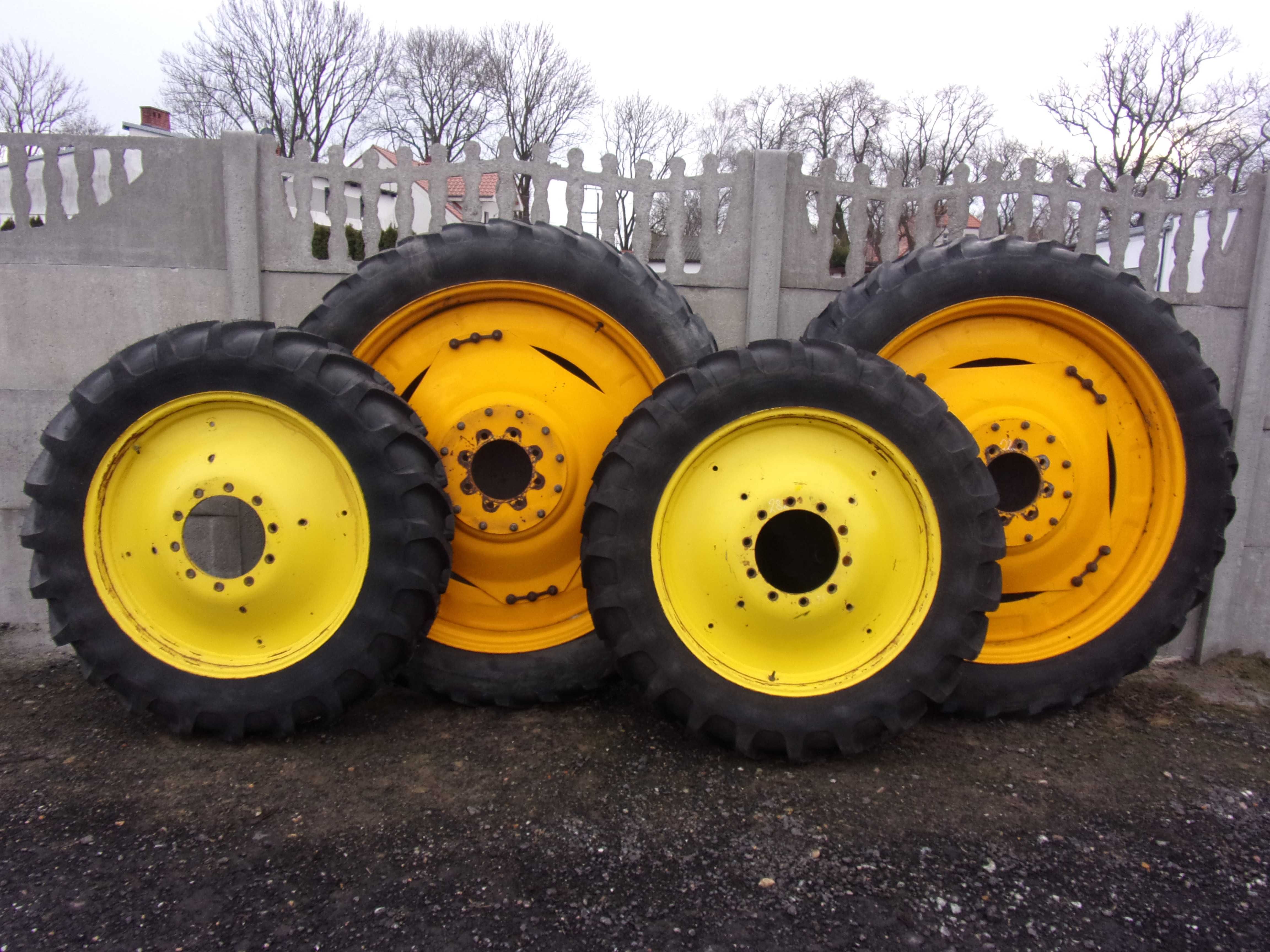 koła felgi międzyrzędowe wąskie 12,4 x 36 12,4 x 52  john deere 1,5 m