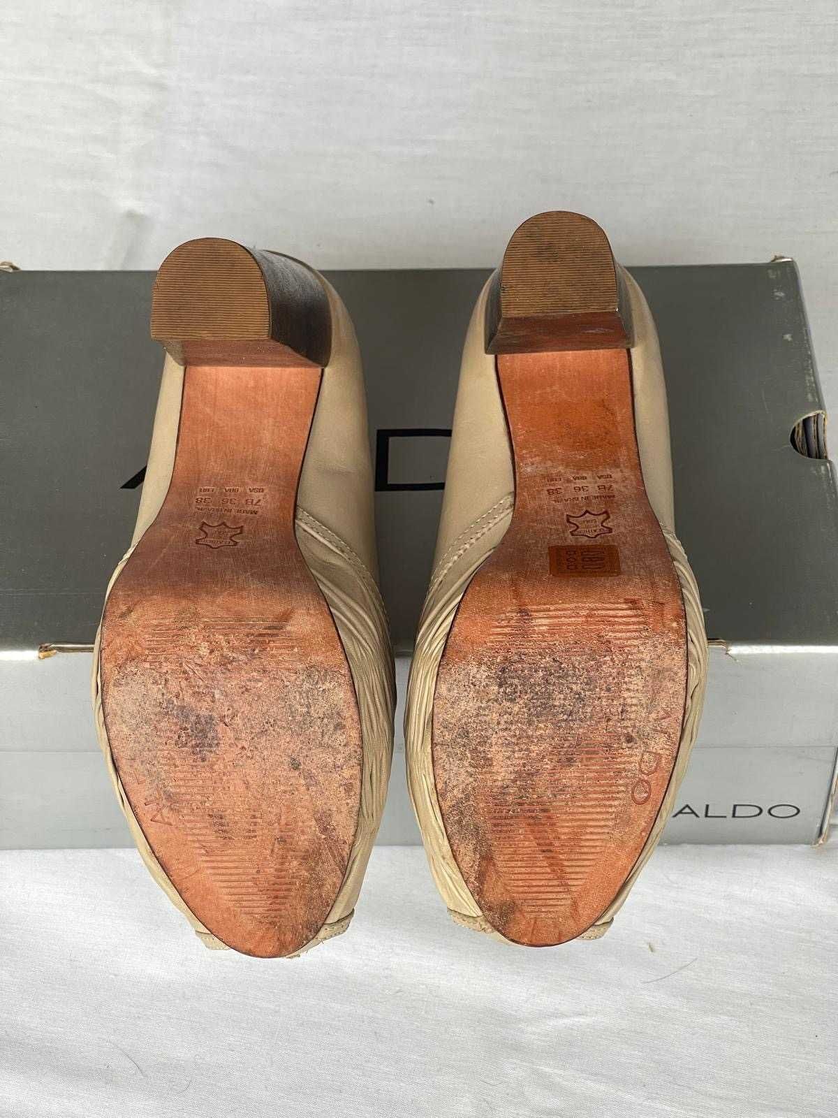 Sapatos Aldo nº 38 com plataforma