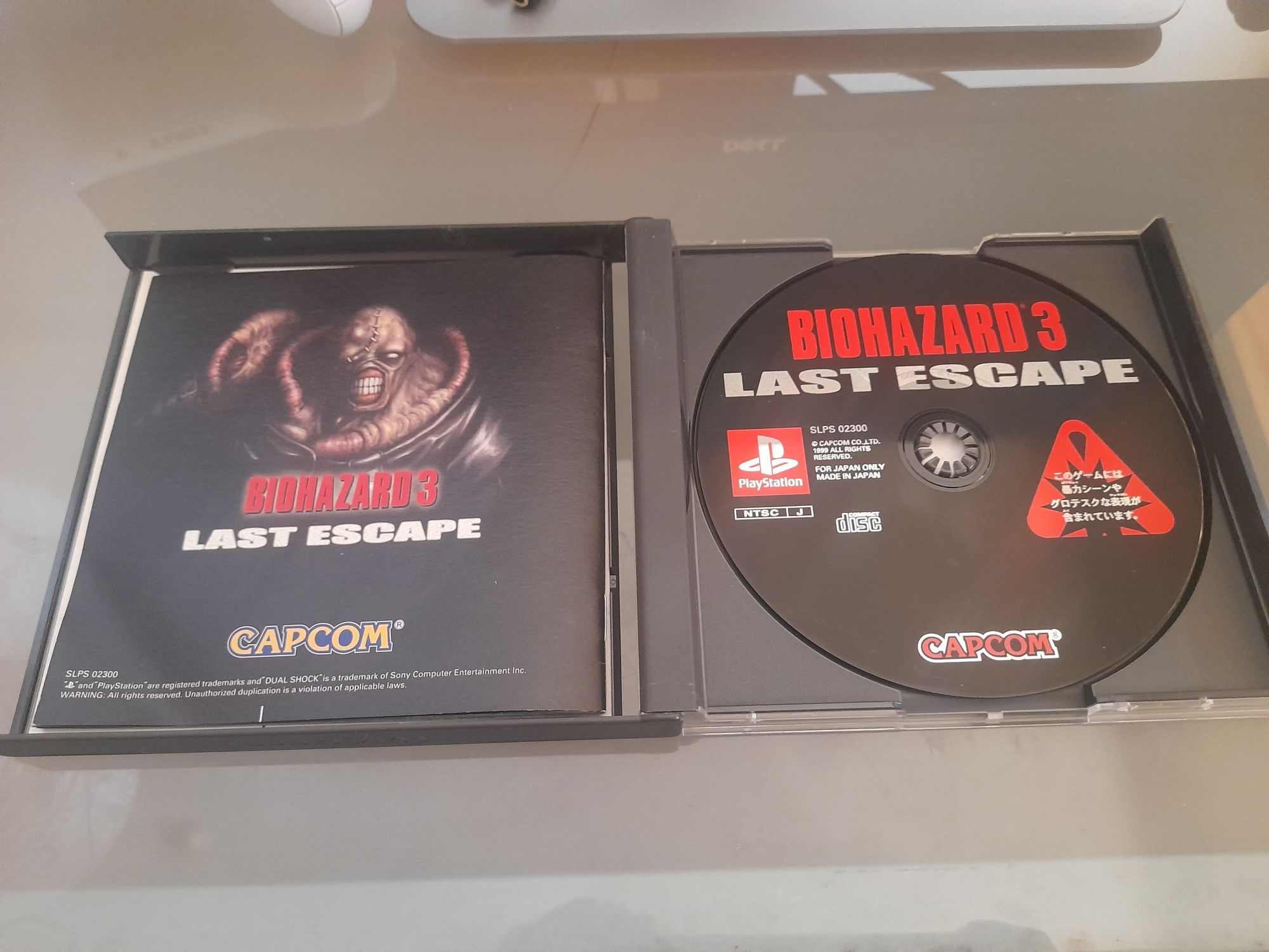 PS1 - BioHazard 3 CIB e como novo
