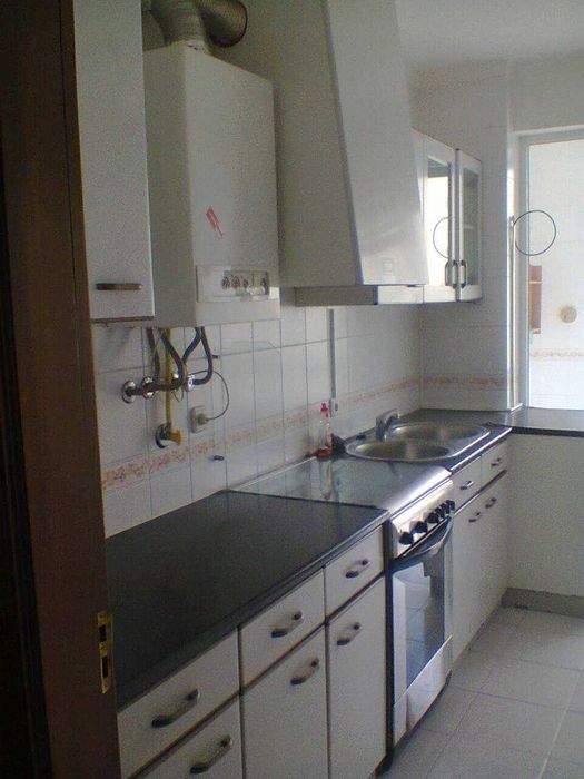 Apartamento T3 para arrendamento em Santo Estêvão, Viseu