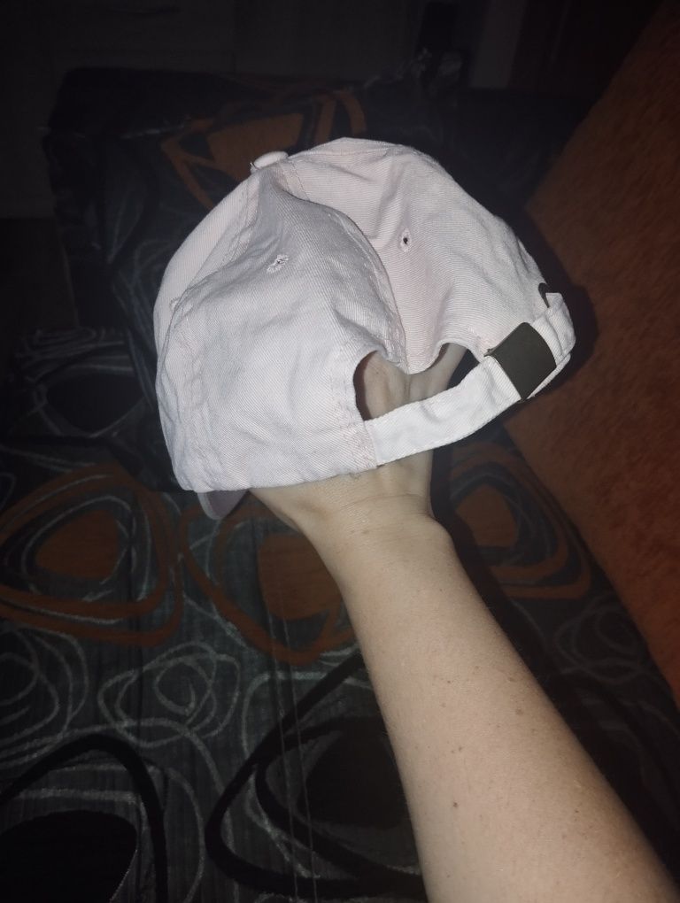 Różowa czapka damska Tommy Hilfiger