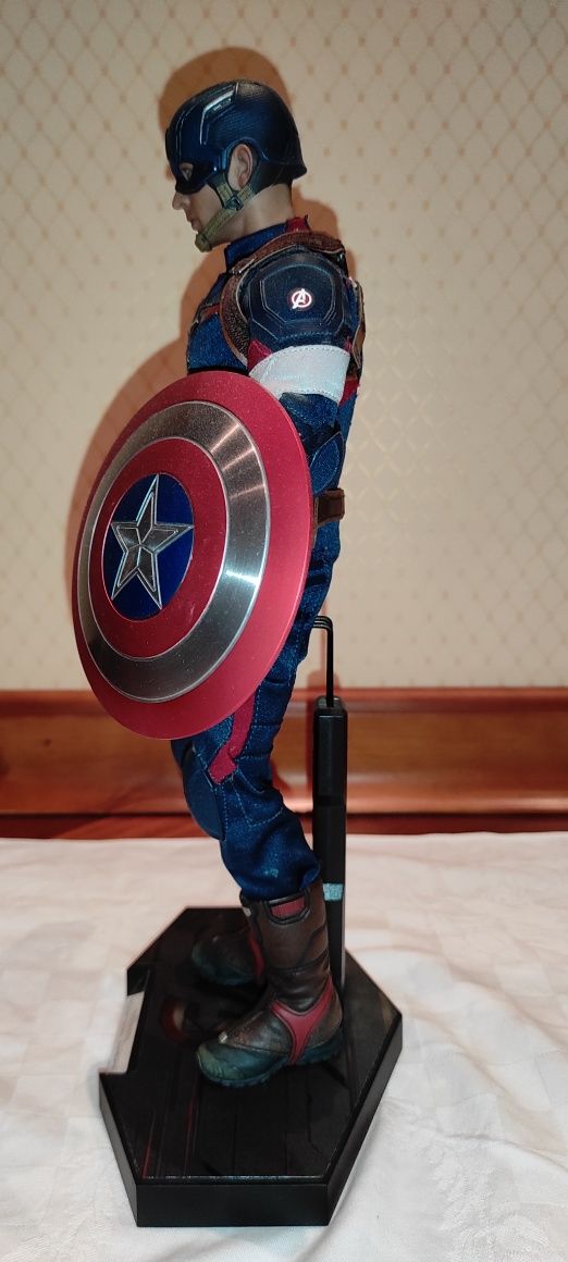 Колекційна іграшка HOT TOYS Avengers Age Of Ultron Captain America
