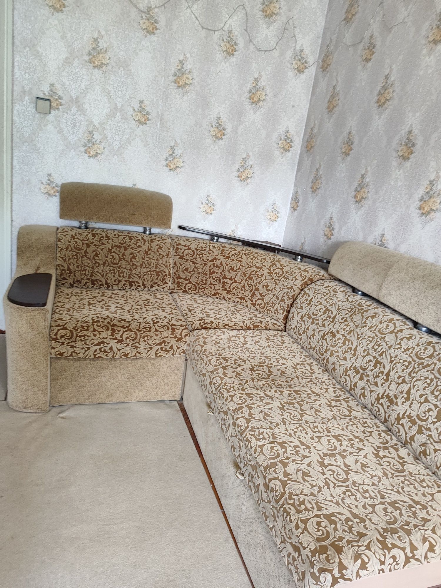 Продам кутовий диван