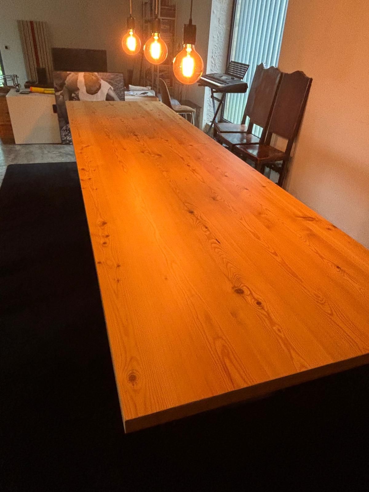 Mesa tampo em Riga