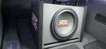 Subwoofer MTX 250W.