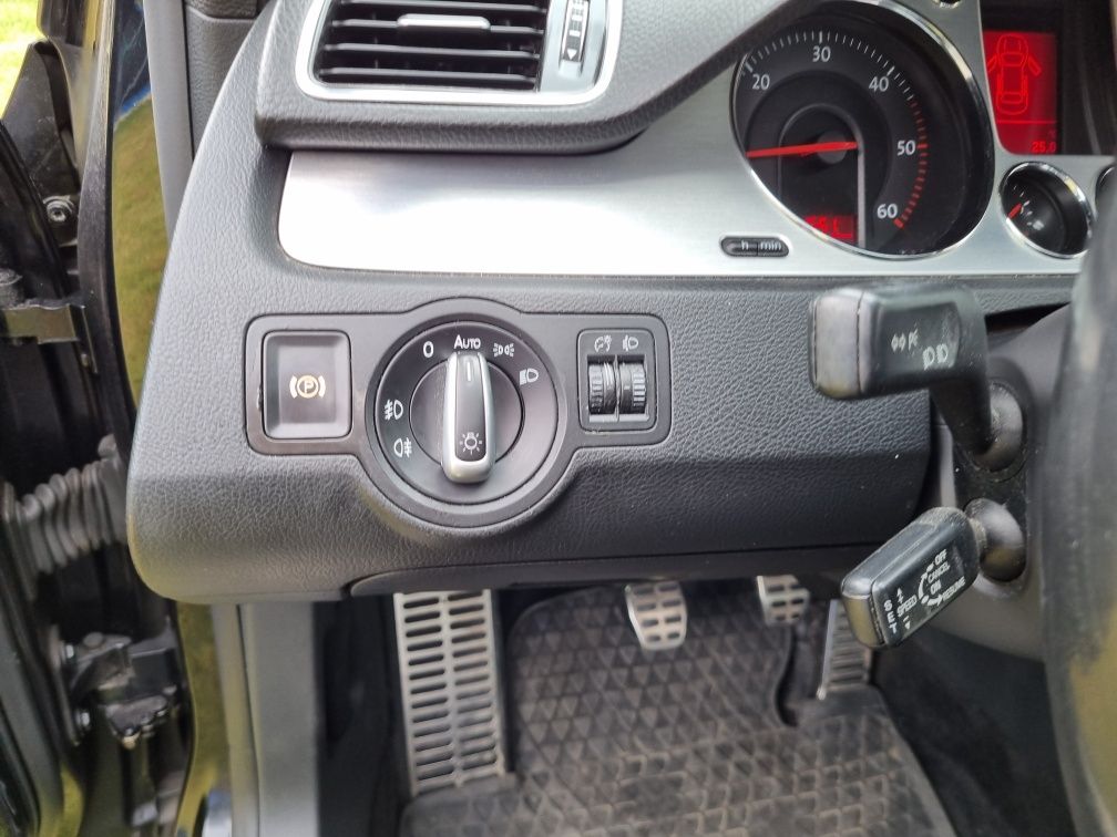VW Passat B6 2.0 TDI Highline
