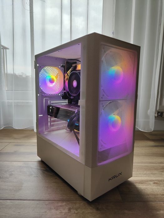 Gamingowy PC Ryzen 5 5600 / Radeon RX 6750 XT / 16 GB RAM / SSD 250 GB