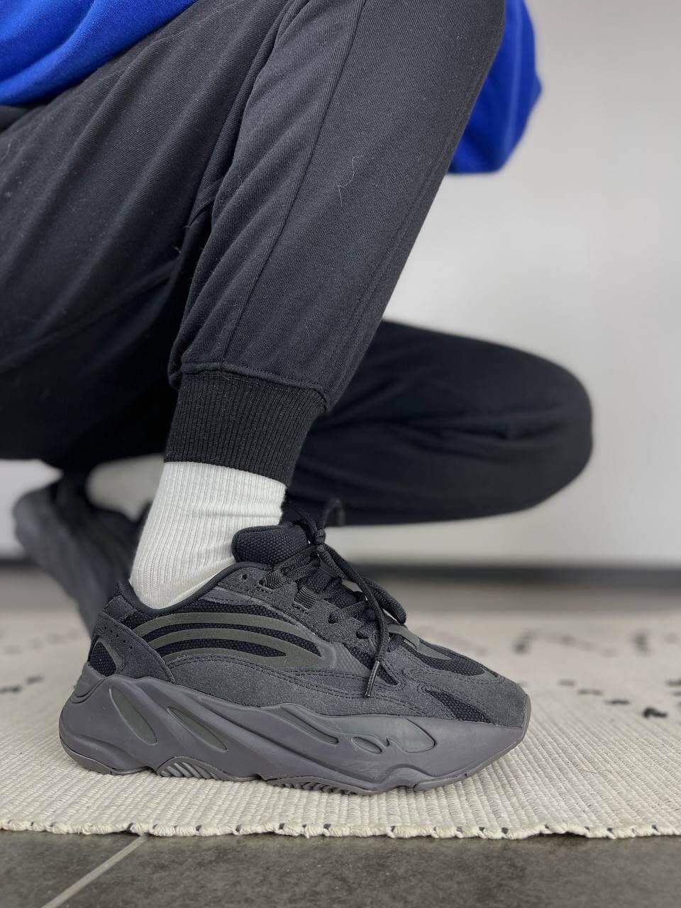 Adidas Yeezy 700 v2 Vanta black / 36-45