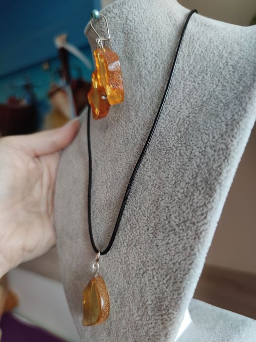 Komplet z naturalnego bursztynu bałtyckiego