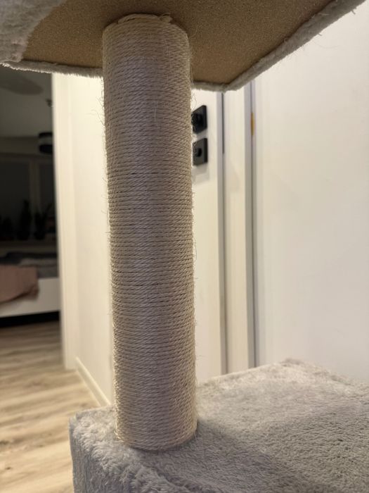 Stylowy drapak dla kota – zabawa, relaks i drapanie w jednym!