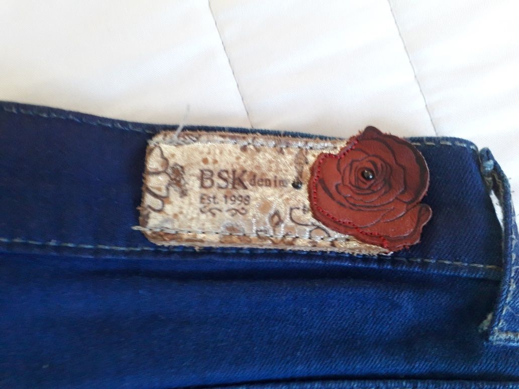 Calções de ganga da bershka como novos