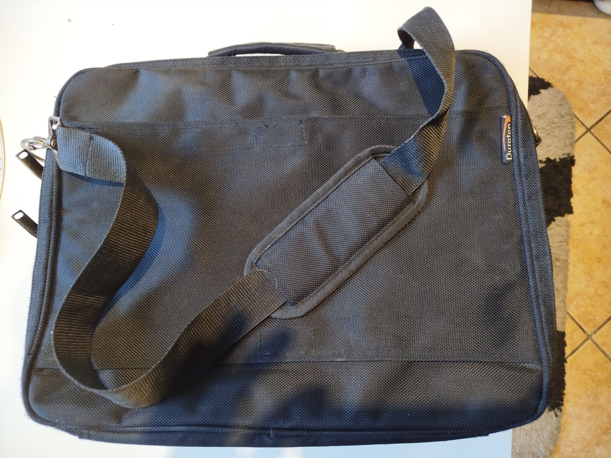 Torba na laptopa 15,6" Outhorn. Mocny materiał. Wysyłka. Tanio.