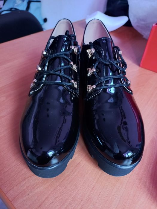 Туфлі жіночі нові 39 р