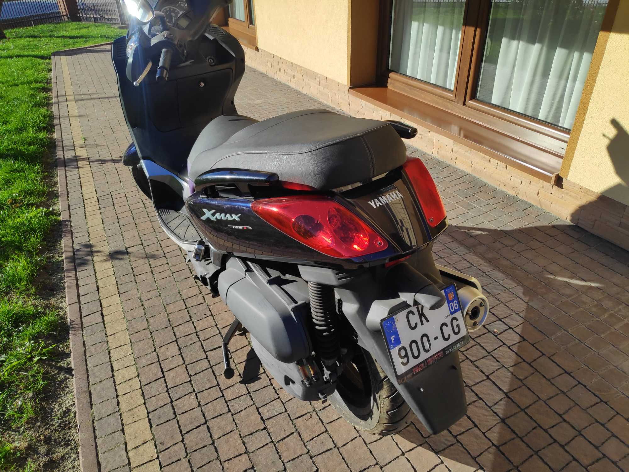 Yamaha X-max 125