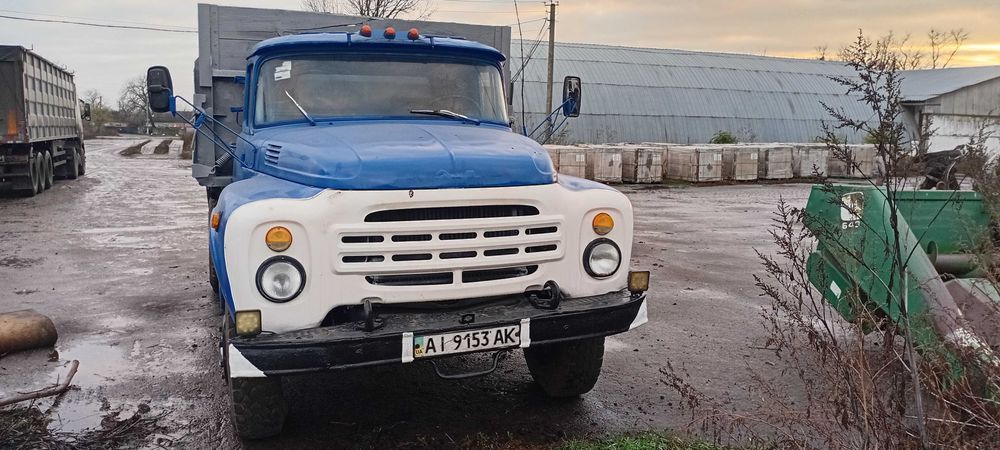 Продам Зіл 130 з прицепом