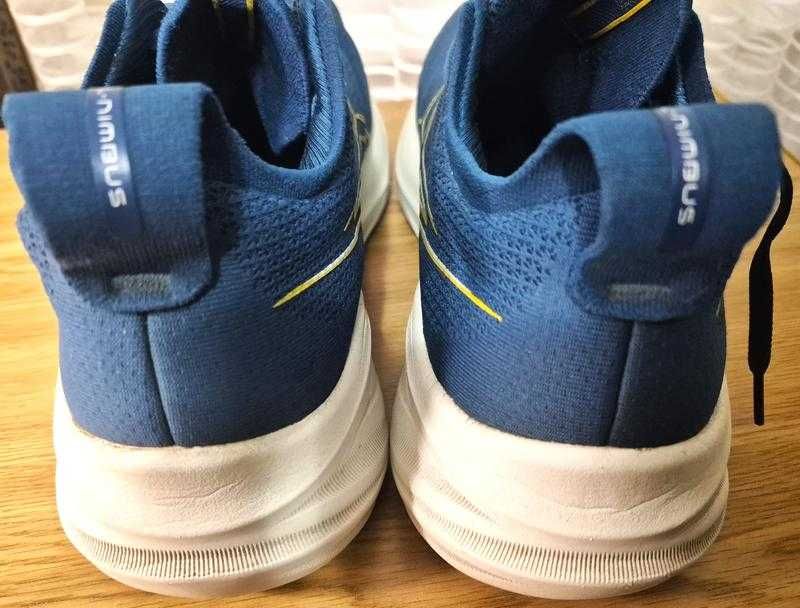 Кросівки чоловічі для бігу asics gel-nimbus 26\оригинал\30см