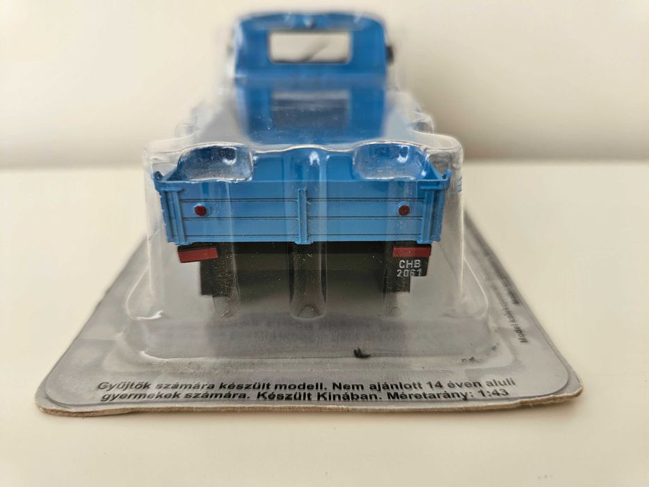 Model Żuk A11B DeAgostini skala 1:43