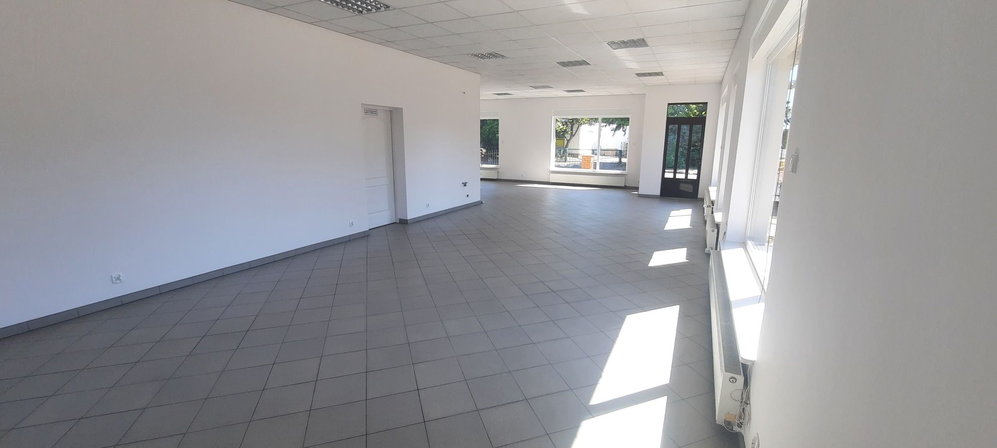 Lokal Handlowo-Usługowy 130m2 dostępny od zaraz